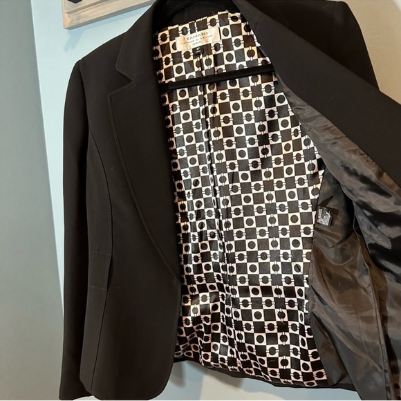 Tahari Arthur S. Levine Petite Single Button Suit Blazer in Black - Picture 4 of 7